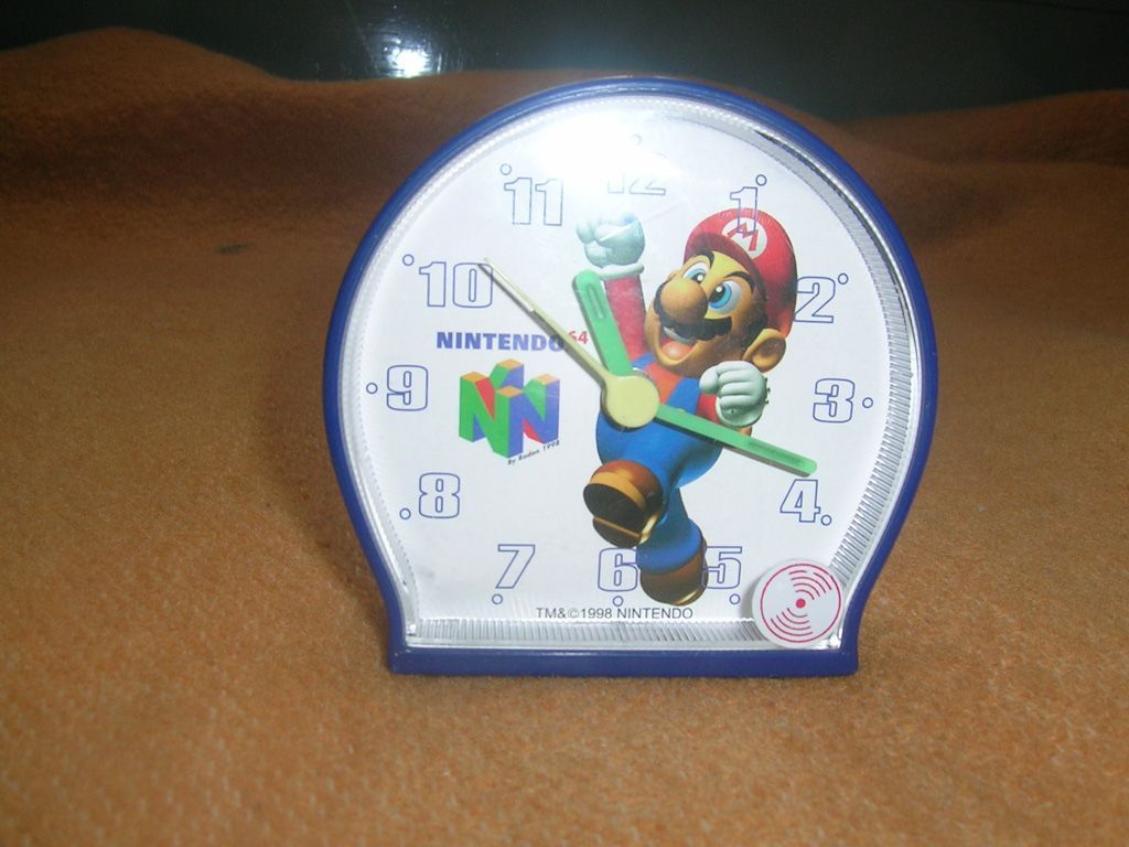 Nintendo64EVER - Le goodie Nintendo 64 Réveil Super Mario 64 (France)